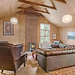 5 Bedroom In *