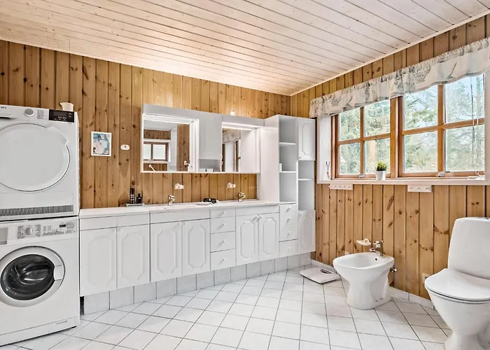 5 Bedroom In Ferienhaus *